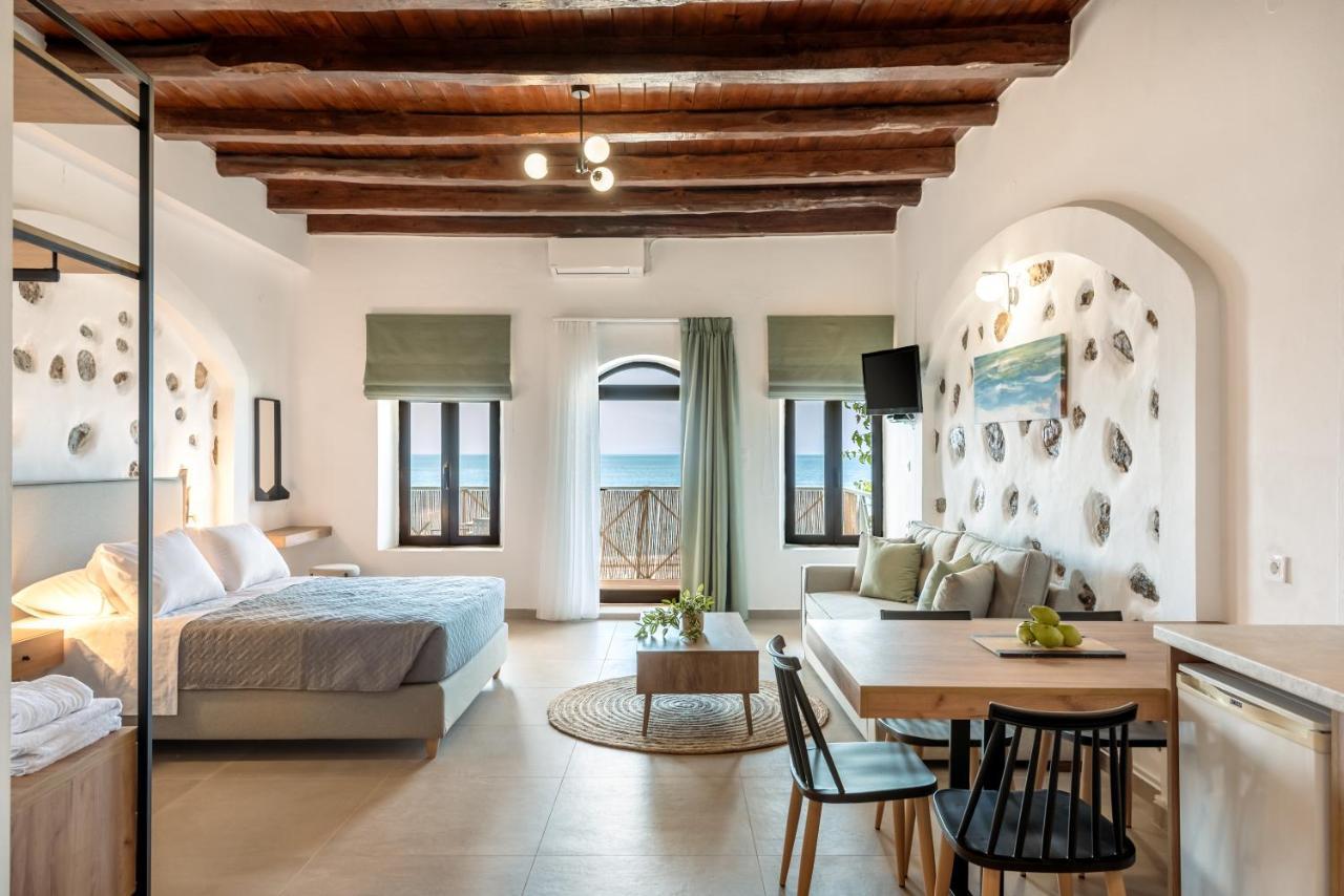 Superb Apartments Kriaras Sea View In Sfakia Хора-Сфакіон Екстер'єр фото