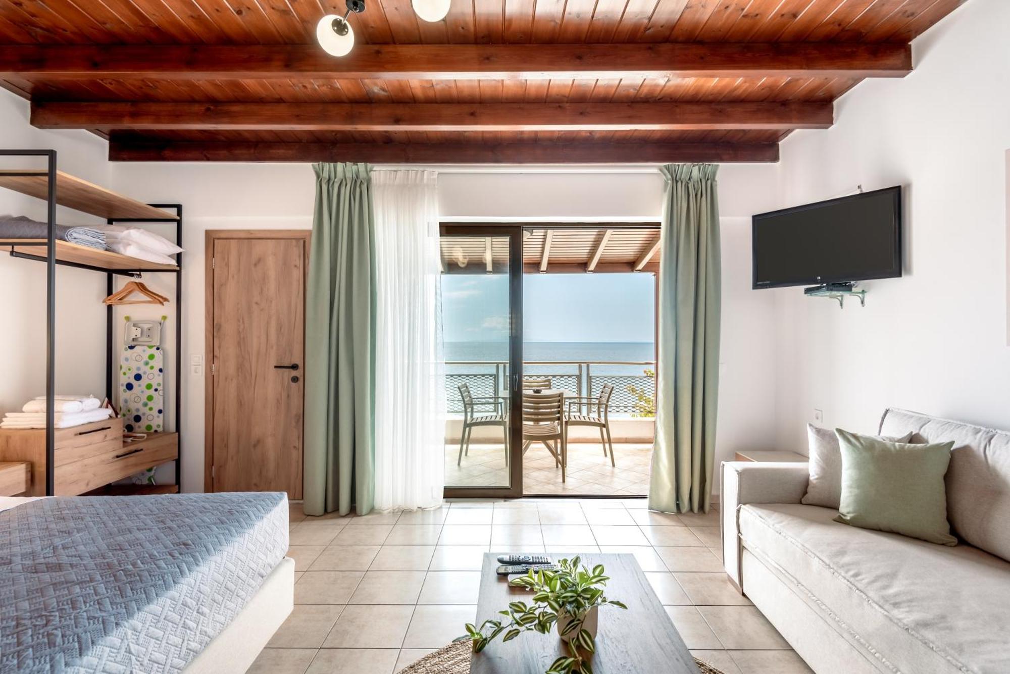 Superb Apartments Kriaras Sea View In Sfakia Хора-Сфакіон Екстер'єр фото
