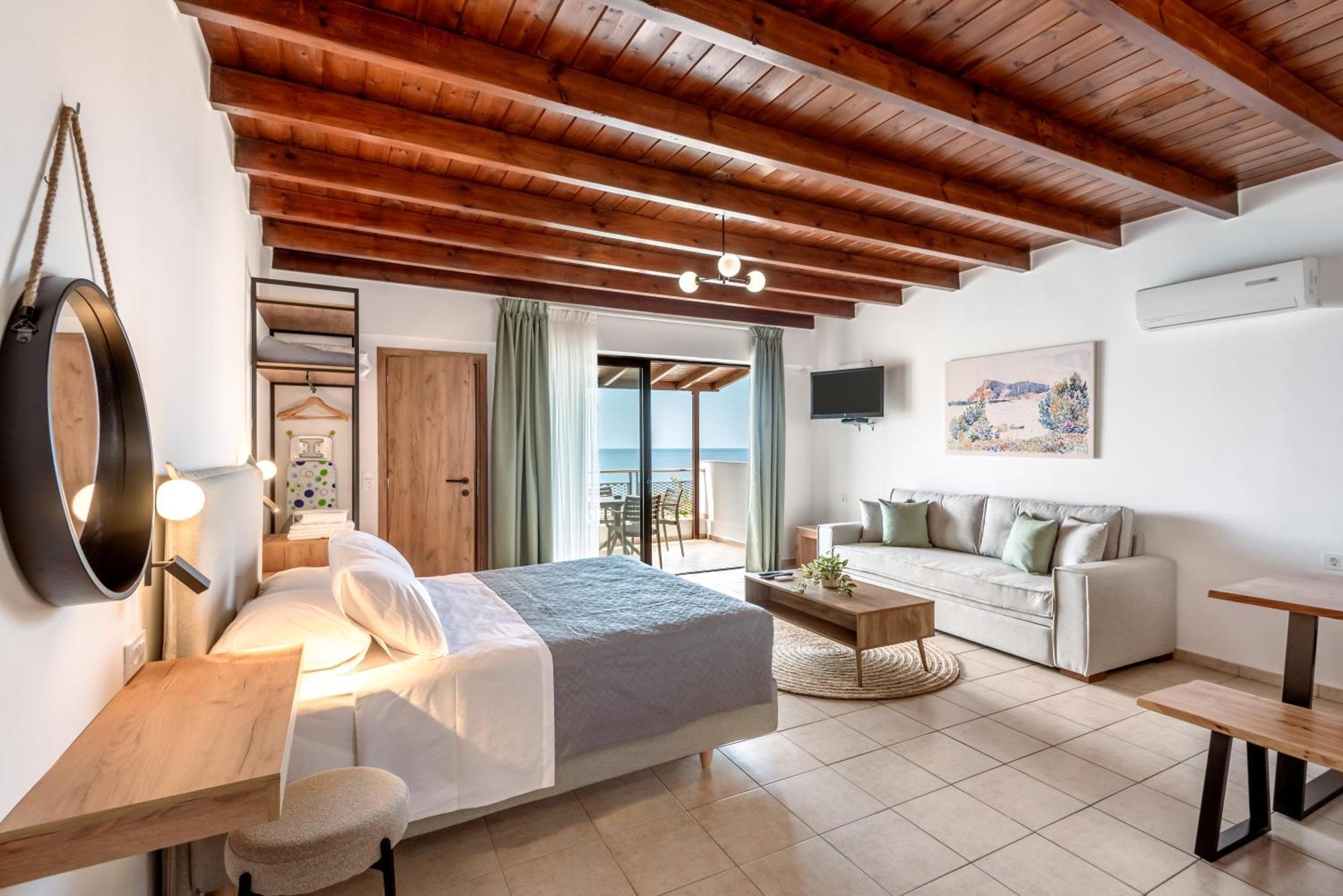 Superb Apartments Kriaras Sea View In Sfakia Хора-Сфакіон Екстер'єр фото