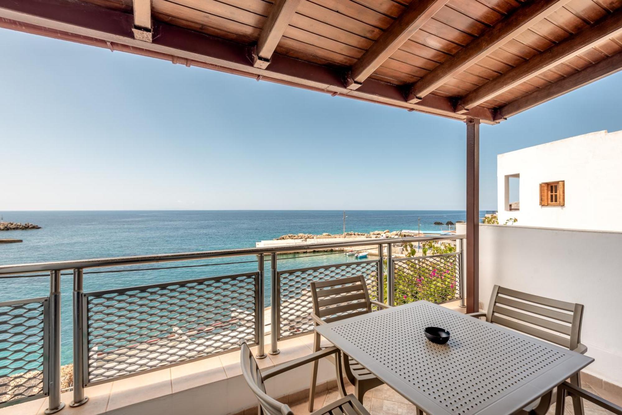 Superb Apartments Kriaras Sea View In Sfakia Хора-Сфакіон Екстер'єр фото
