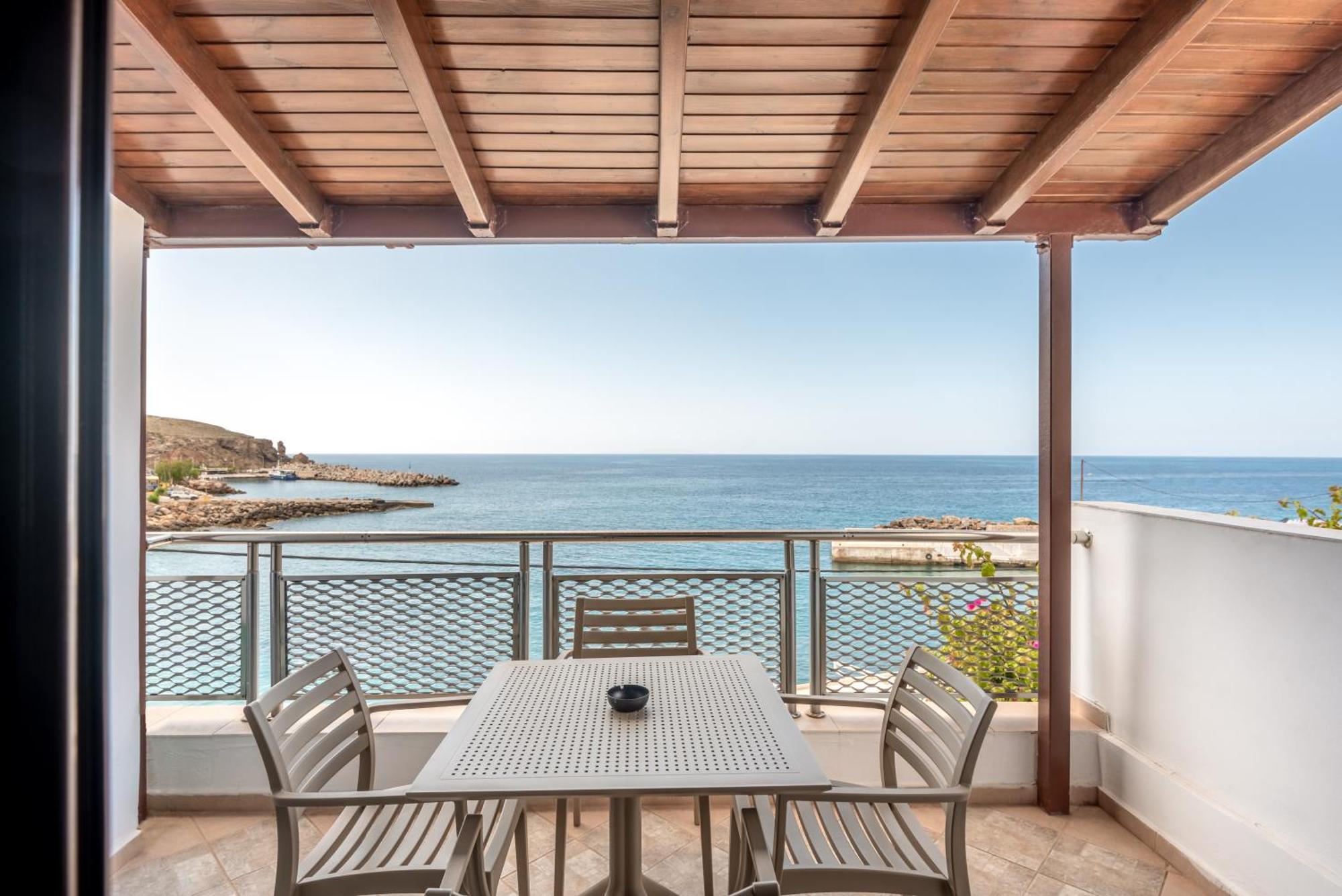 Superb Apartments Kriaras Sea View In Sfakia Хора-Сфакіон Екстер'єр фото